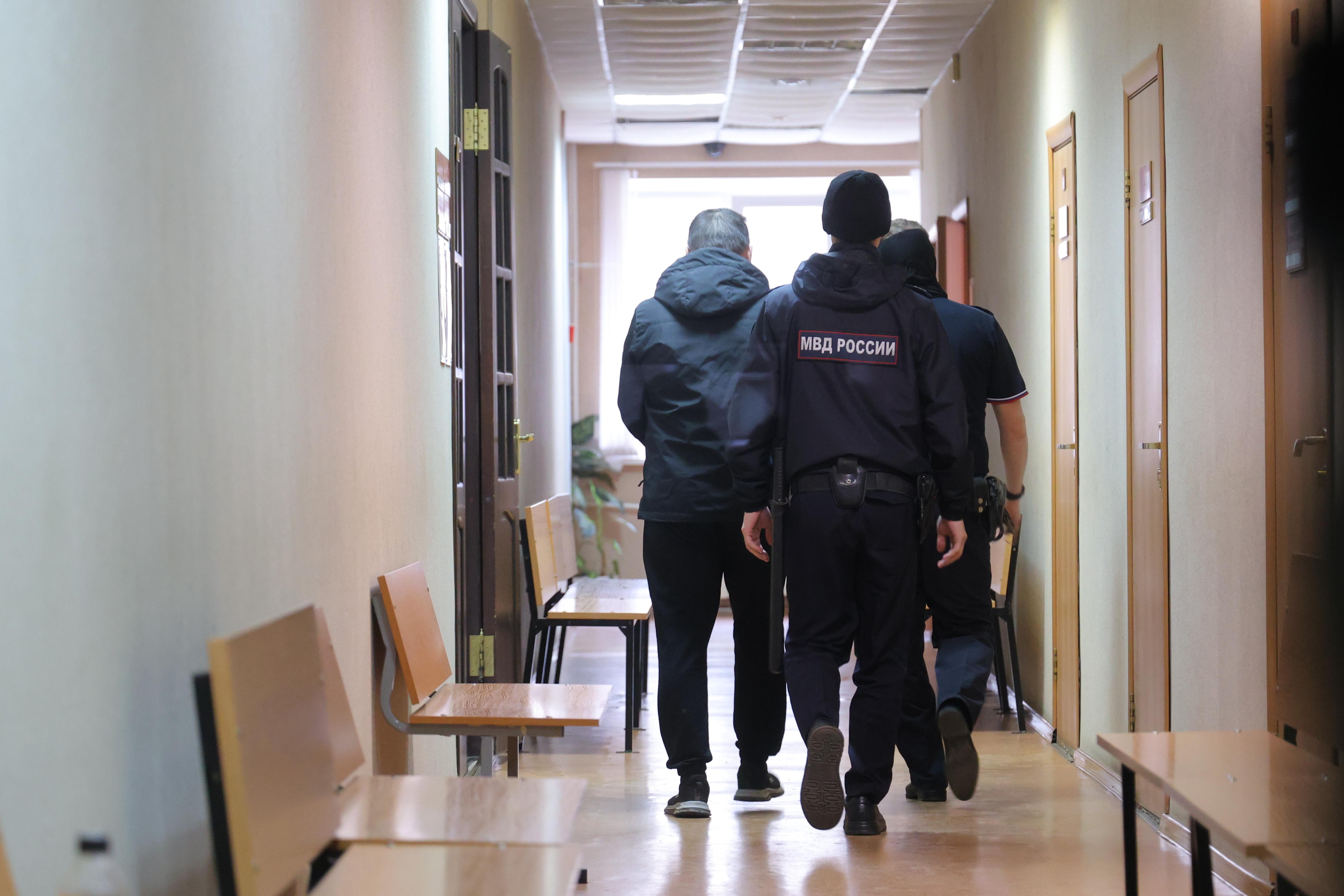 «Вам же жить с этим!» Потерявшие детей при взрыве дома в Нижнем Тагиле криками встретили приговор г…