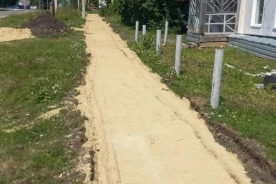 В Спасске благоустраивают шесть тротуаров