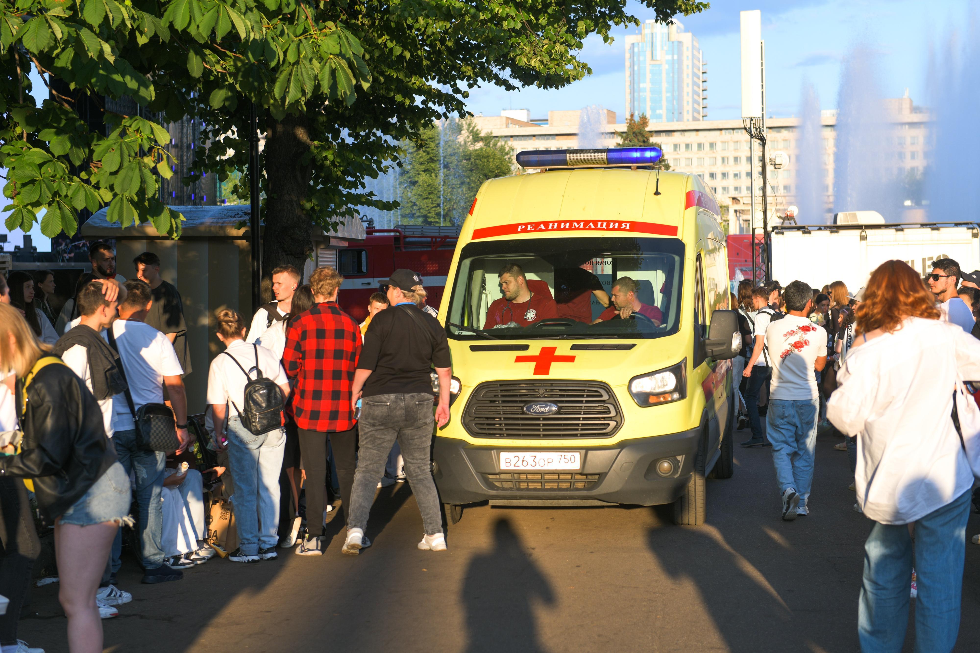 Москвич упал в реку с Крымского моста после рюмки «сильной настойки»: новости 30 апреля