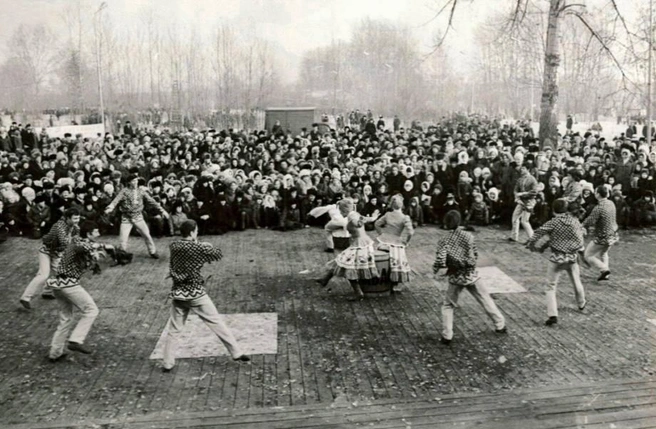 Масленица на острове Отдыха, 1975 год | Источник: «Красноярск Исторический» / Telegram