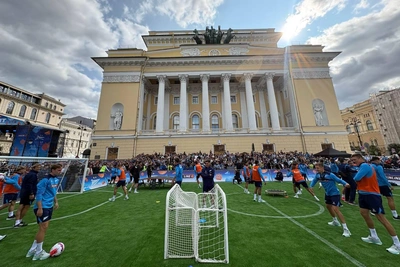 «Зенит» потренировался на площади Островского
