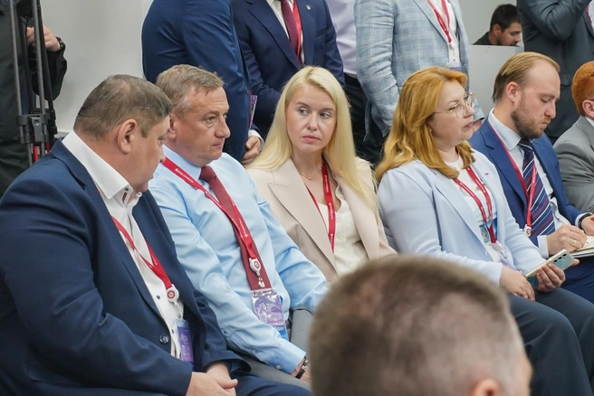 Каждый из спикеров поделился своим видением, как повысить инвестиционную привлекательность Дальнего Востока | Источник: Алена Маринцева