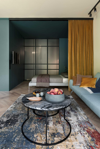 Кровать за занавеской: 35 примеров из реальных интерьеров | myDecor