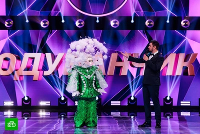 Одуванчик раскрыт в шоу «Маска»: это Роза Сябитова