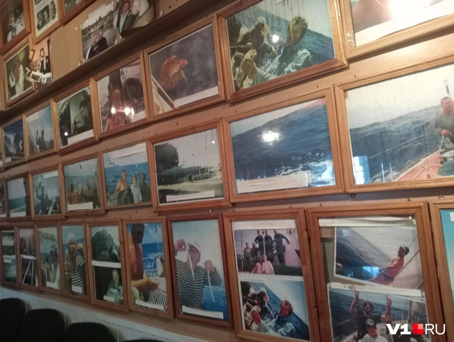 Переход до Торонто запечатлен в фотографиях на стене музея | Источник: Александр Литвинов / V1.RU