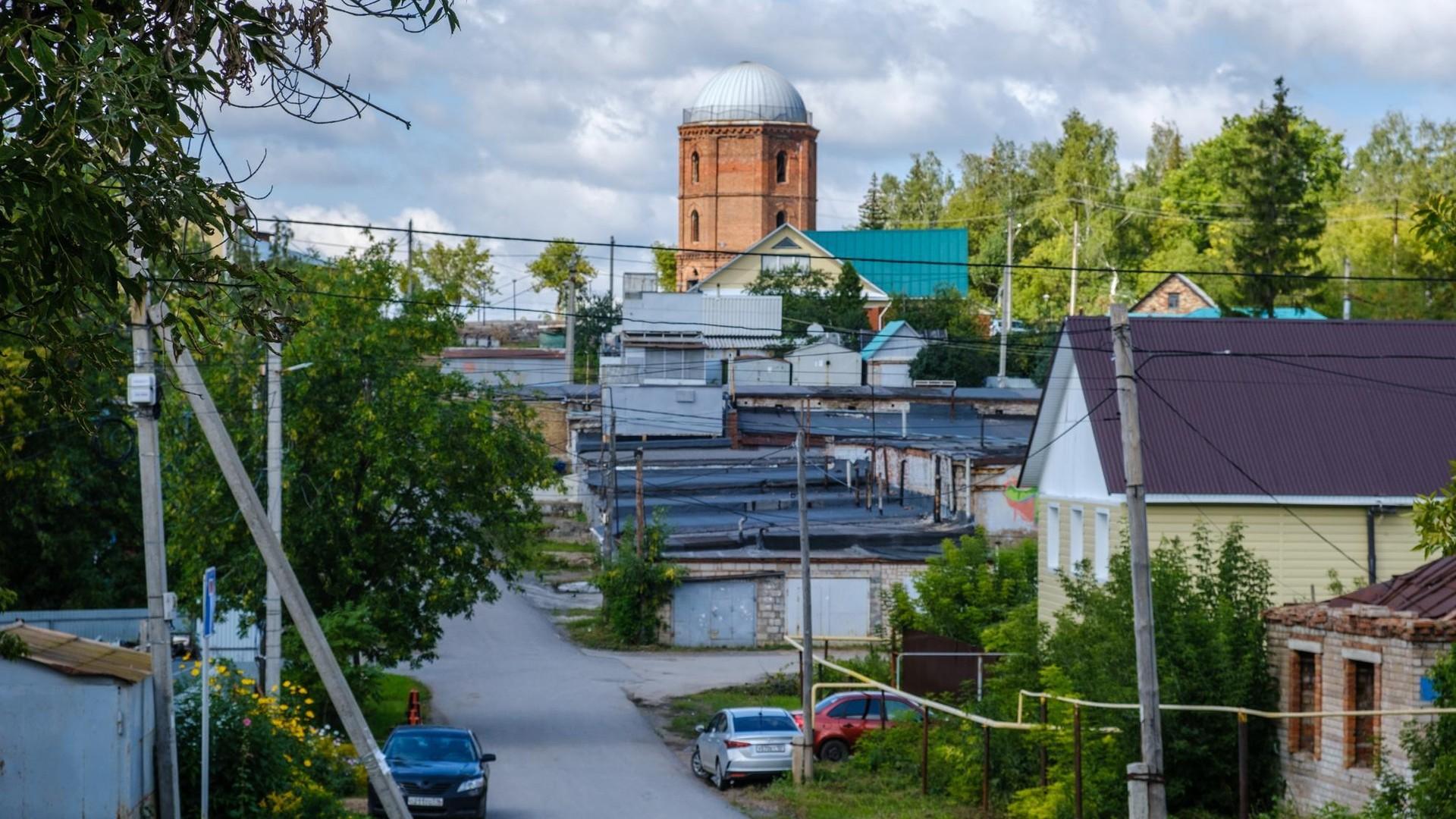 Что делать с водонапорной башней? Мэр Уфы выбирает, как улучшить новую смотровую — предлагайте свои идеи