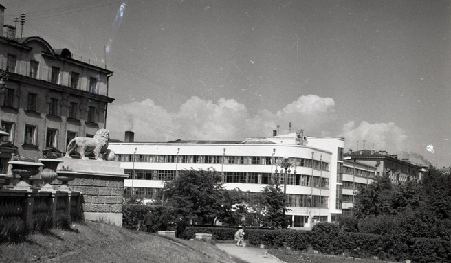 Дом печати на проспекте Ленина в 1970-е. | www.e1.ru