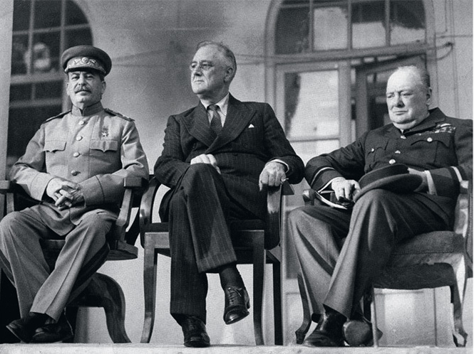 Сталин, Рузвельт и Черчилль на Тегеранской конференции