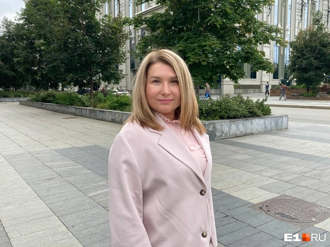 Людмила считает, что не стоит бояться увольнения — надо развиваться, чтобы оставаться востребованным на рынке труда | Источник: Анастасия Ивасишина / E1.RU