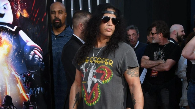 Слэш подтвердил, что его преданность Guns N« Roses не изменилась. | Источник: MEGA
