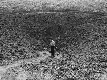 У основания воронки был непонятный холмик | Источник: управление культуры Сасова