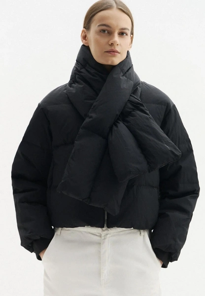 Пуховик и шарф Calvin Klein