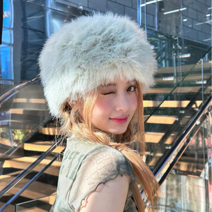Теплая красота: 8 меховых шапок, которые обожают k-pop айдолы