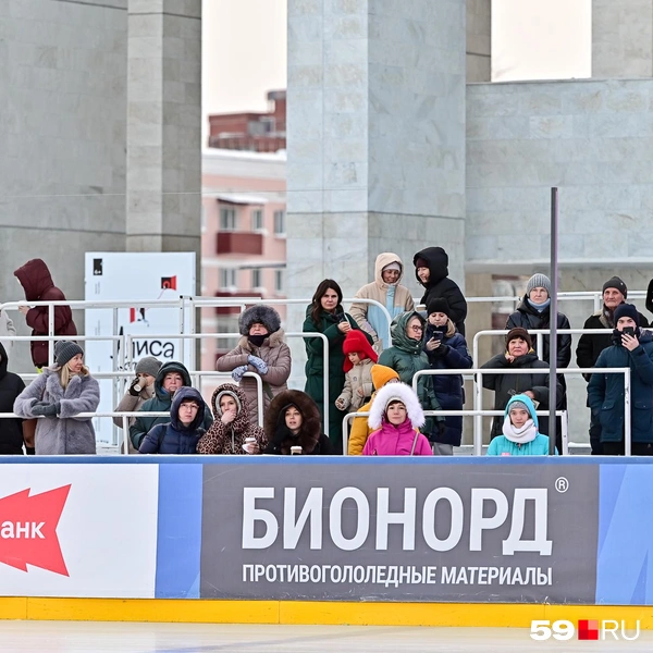 На трибунах собрались болельщики | Источник: Василина Любимова / 59.RU