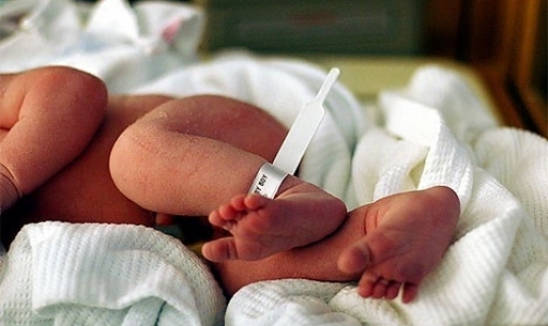 Минздрав хочет, чтобы врачи роддомов умели уговаривать матерей не отказываться от новорожденных