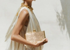 Стихия Воды: какие украшения носить, чтобы привлечь в жизнь любовь и счастье