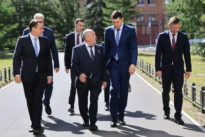 Глава Минпромторга посетил Архангельскую область и Севмаш