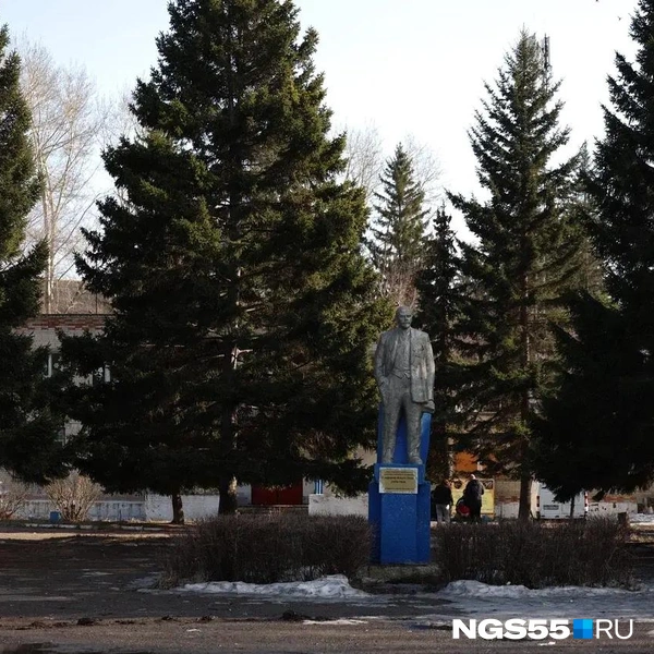 Куда же без памятника Ленину в бывшем военном городке? | Источник: Евгений Софийчук / NGS55.RU