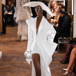 Показ Balmain весна/лето 2019 Couture, 23 января