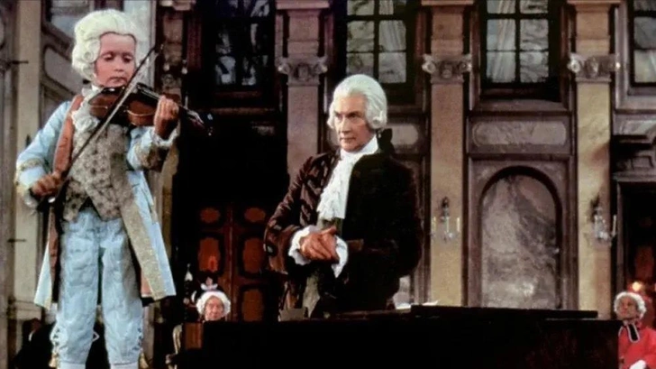 Кадр из фильма «Амадей» (1984) | Источник: «Кино Mail.ru»