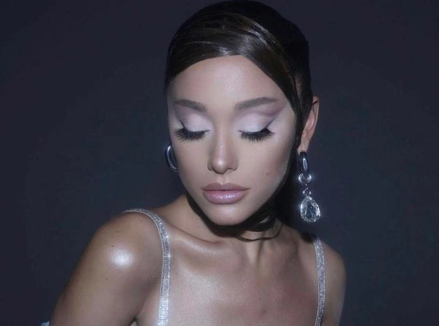 Ариана Гранде и Синтия Эриво сделали одинаковые татуировки