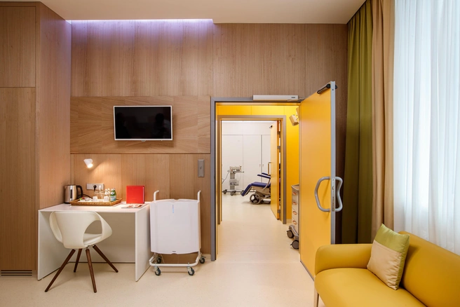 Здесь нет давящего ощущения больницы  | Источник: «УГМК-Здоровье»