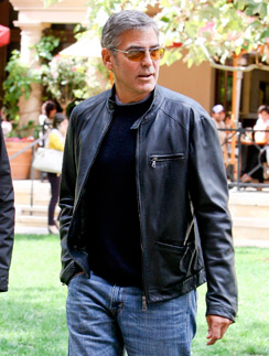 И в смокинге, и в джинсах - Клуни всегда выглядит великолепно