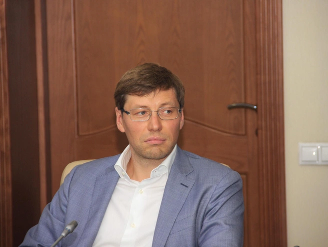 Евгений Ракшин, сын основателя, является совладельцем и одним из топ-менеджеров компании. | Источник: Стас Соколов / NGS.RU