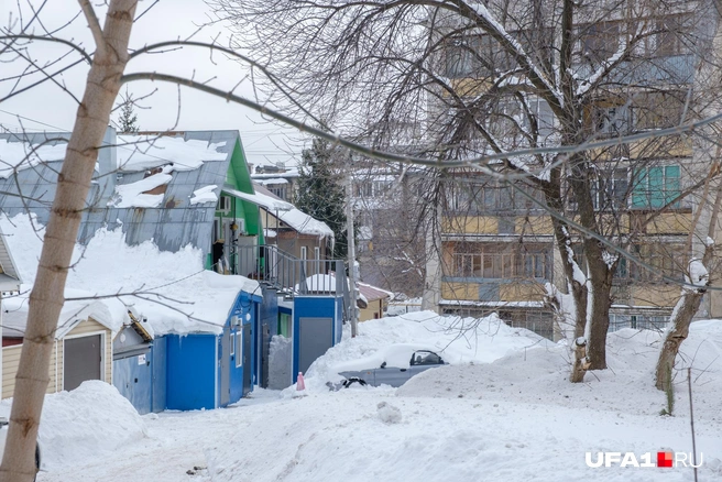 Частный оазис среди панелек | Источник: Булат Салихов / UFA1.RU