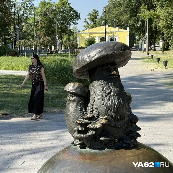 Фото с грибами — обязательное место для снимков | Источник: Сергей Петунин / YA62.RU