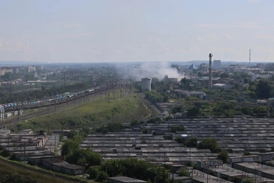 Крупный пожар у железнодорожного вокзала в Челябинске