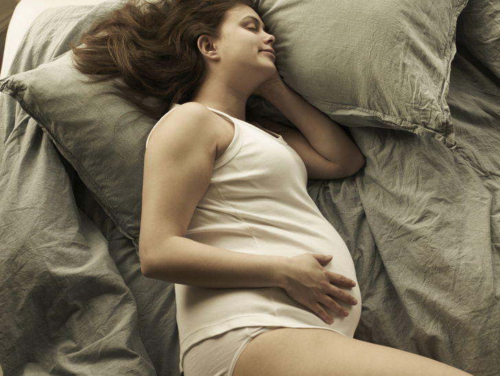 Как правильно спать беременным: на правом боку, на левом боку, на спине, на животе, как нельзя спать