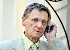 Отец Орбакайте: «В воспитании детей мама для Кристины не авторитет»