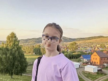 Близкие простились с 11-летней Ксенией Устюговой, которую убил отец подруги