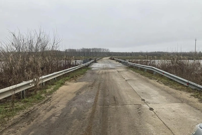 Низководный мост у Бутырок полностью освободился от воды