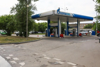 «Газпром нефть» ограничила отпуск бензина в Москве