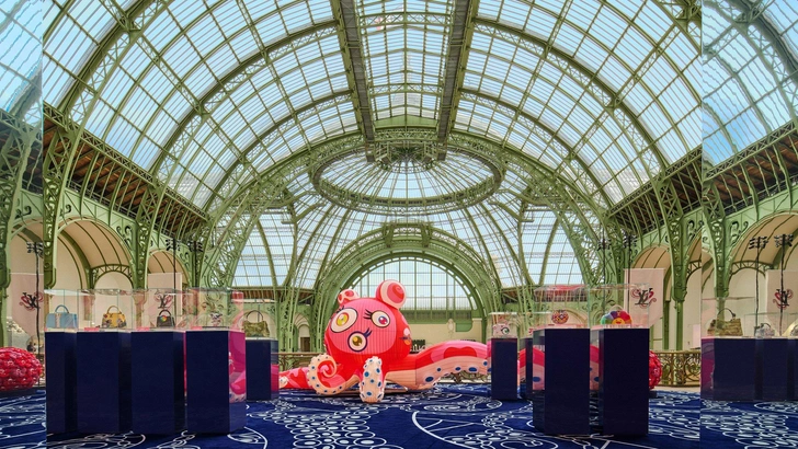 Louis Vuitton и Такаси Мураками установили восьмиметрового осьминога в Гран-Пале | Источник: Louis Vuitton