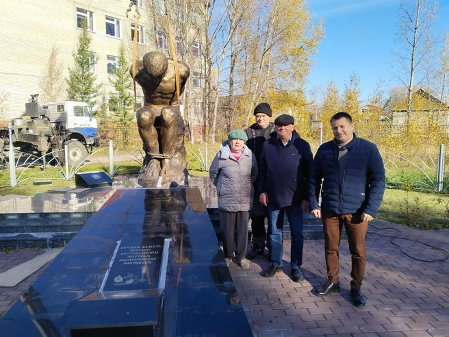 Официальное открытие памятника состоится 30 октября | Источник: «Истоки памяти. Нижневартовск» / vk.com