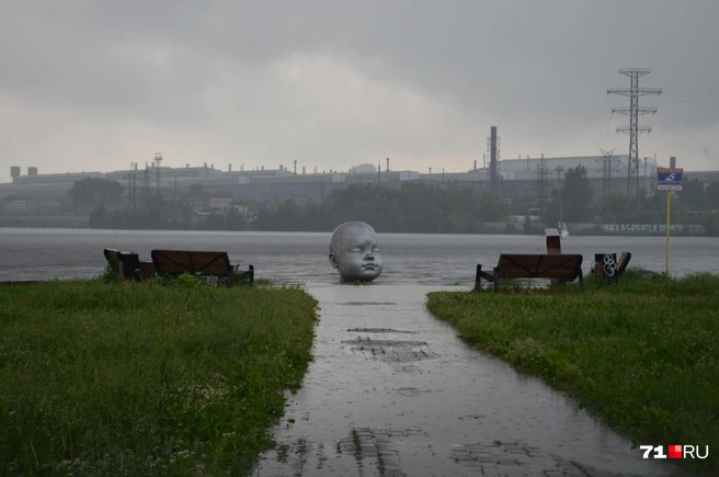 Типичный вид Верх-Исетского водохранилища. Да, там есть яхт-клуб | Источник: Максим Улитов / 71.RU