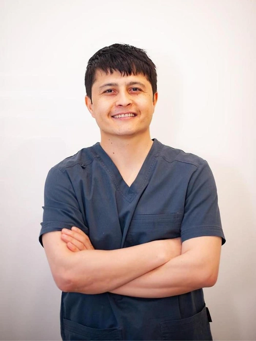 Фарходу Сангинову принадлежит сразу 3 «зубных» бизнеса | Источник: Demokrat-nv.ru