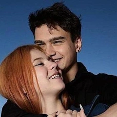Беременная Александра Трусова и ее муж Макар Игнатов устроили романтическую фотосессию