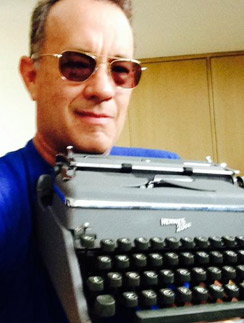 Том Хэнкс заскучал по старинной пишущей машинке