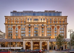 Женщины, которые вдохновляют: форум Woman Wings пройдет в отеле The Carlton в Москве