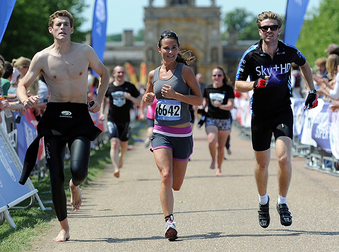 Во время триатлона GE Blenheim в Blenheim Palace, Англия, 4 июня 2011 год