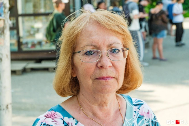 Елена Николаевна поделилась, что ей приходится ездить в переполненных автобусах  | Источник: Тимофей Калмаков / 59.RU