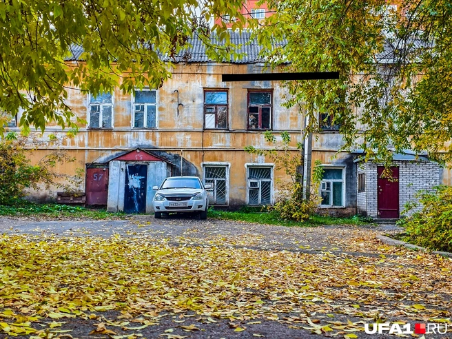 У кого-то в голове уже должна заиграть песня Боярского про дворик | Источник: Булат Салихов / UFA1.RU