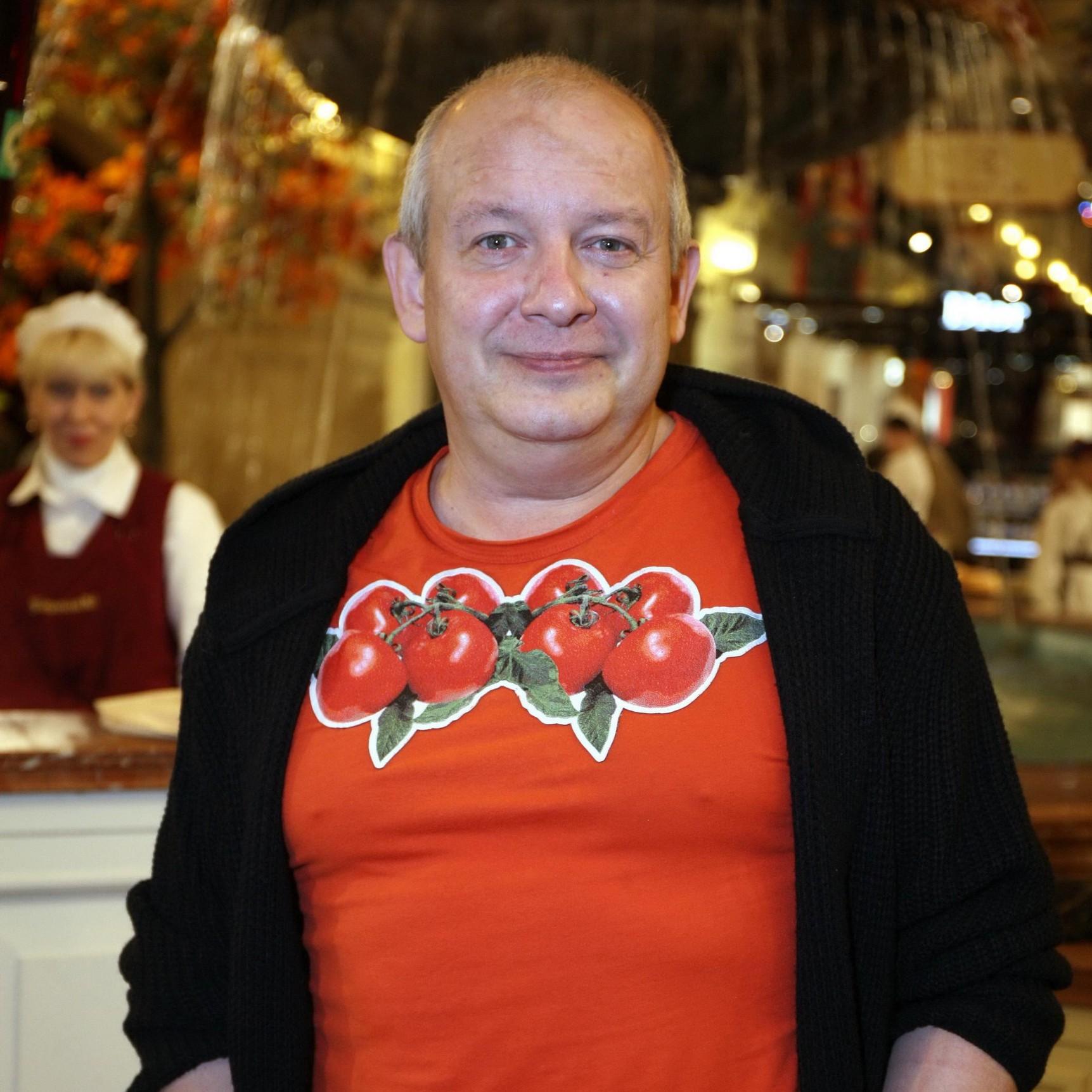 «Квартирный вопрос все испортил»: отец покойного Дмитрия Марьянова прекратил общение с внуком после смерти актера