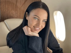 «Мне нравится быть „руководителем парада“»: Анастасия Решетова объяснила, почему нигде не работает с 15 лет