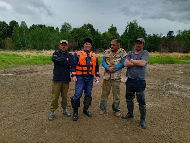 Троих пропавших в Нукутском районе рыбаков нашли на острове Осинский | Источник: МВД38 / T.me