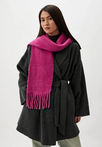 Эти шарфы выведут ваши зимние образы на новый уровень: 10 самых классных вариантов